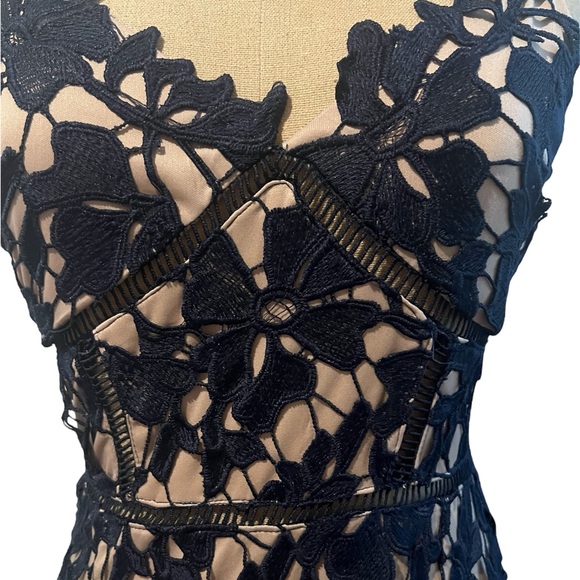 love...ady Navy Floral Lace Midi Dress - Picture 4 of 5